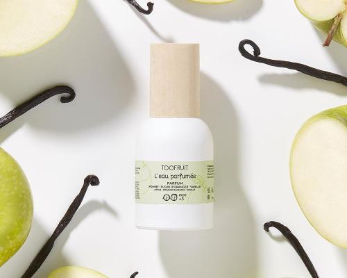 Eau parfumee pomme 2 1000x1000 1